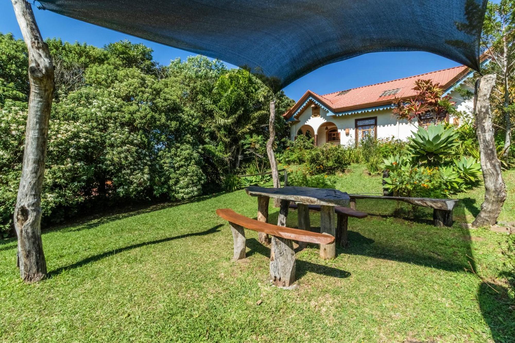 Hotel Claro De Luna Monteverde ภายนอก รูปภาพ