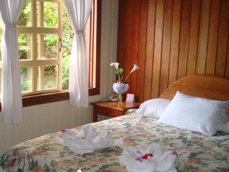 Hotel Claro De Luna Monteverde ภายนอก รูปภาพ